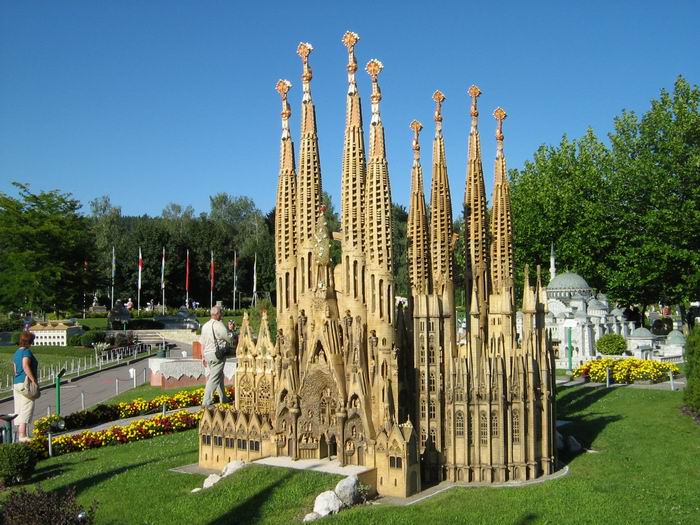 Sagrada Familia Katedrális